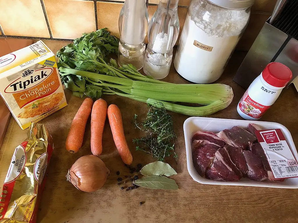 Homemade bitterballen ingredients