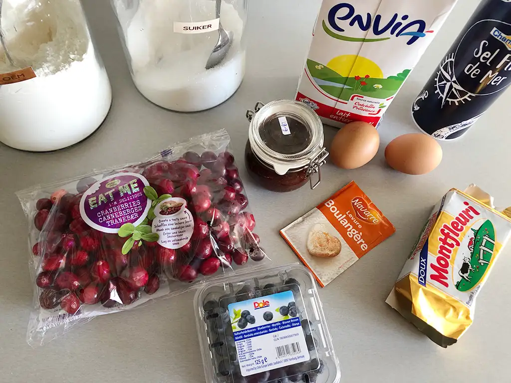 Brioche with fruit ingredients