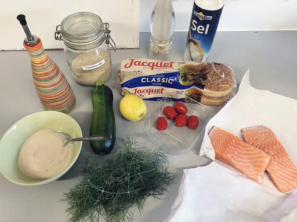 Salmon burgers ingredients