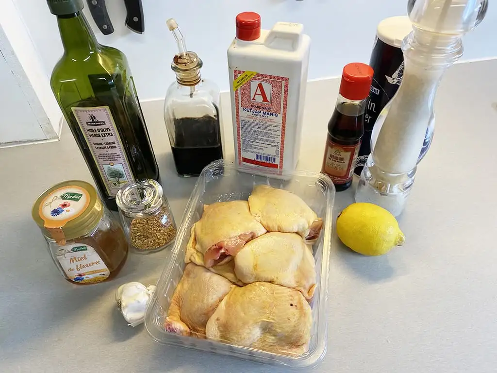 Oven roasted marinated chicken thighs ingredients