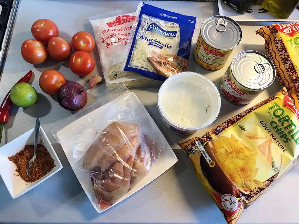 Chicken nacho casserole ingredients
