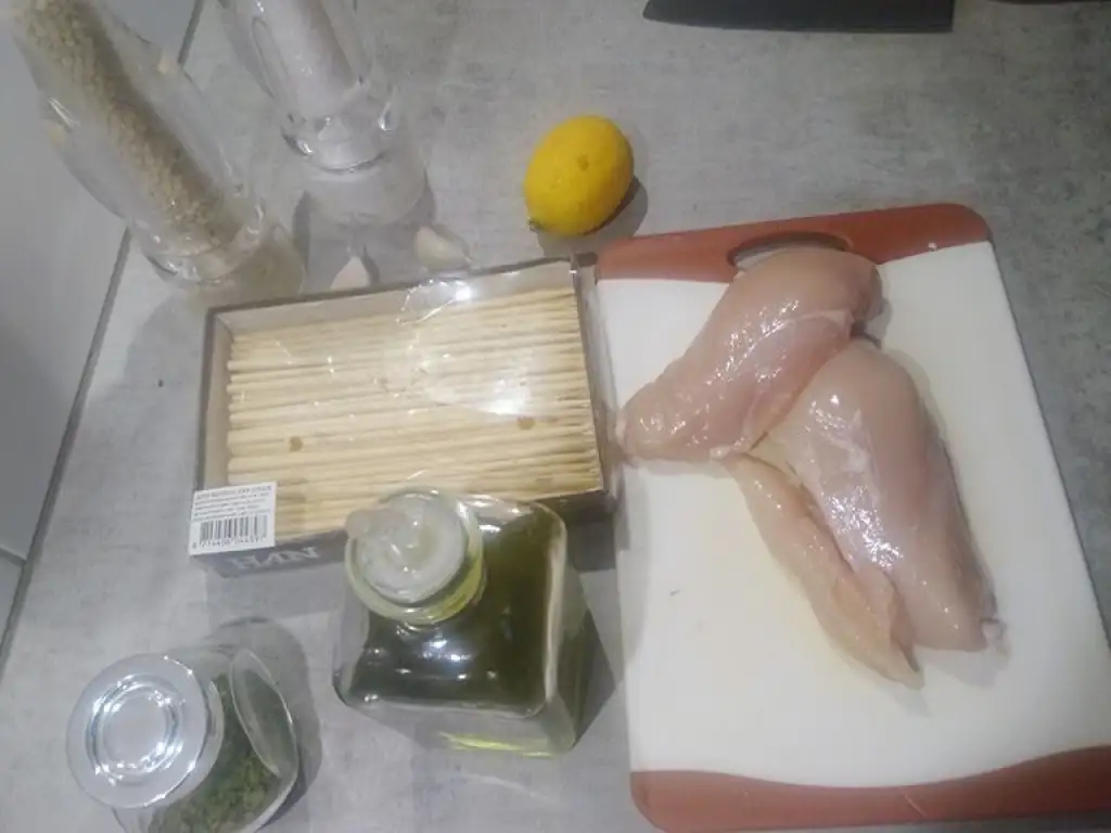 Chicken souvlaki ingredients
