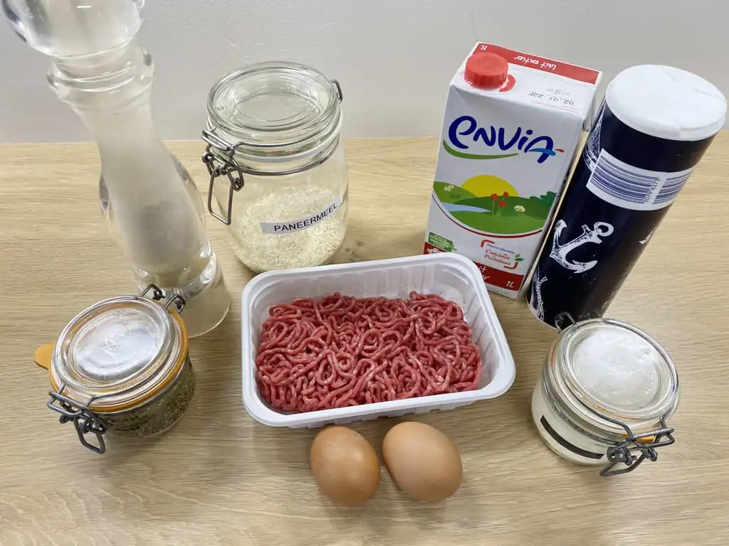 Italian meatballs ingredients