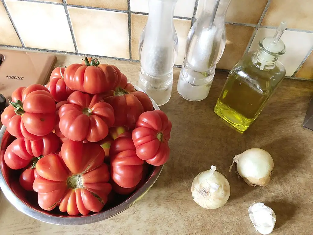 Homemade tomato passata ingredients