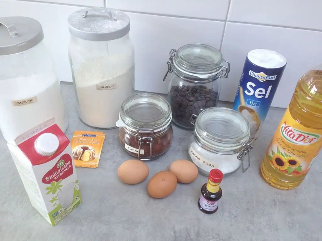 Dark chocolate muffins ingredients