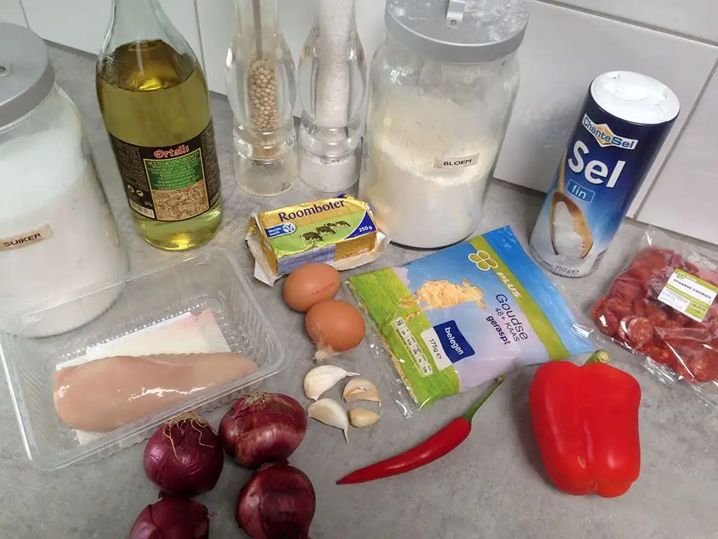 Chicken and chorizo empanadas ingredients