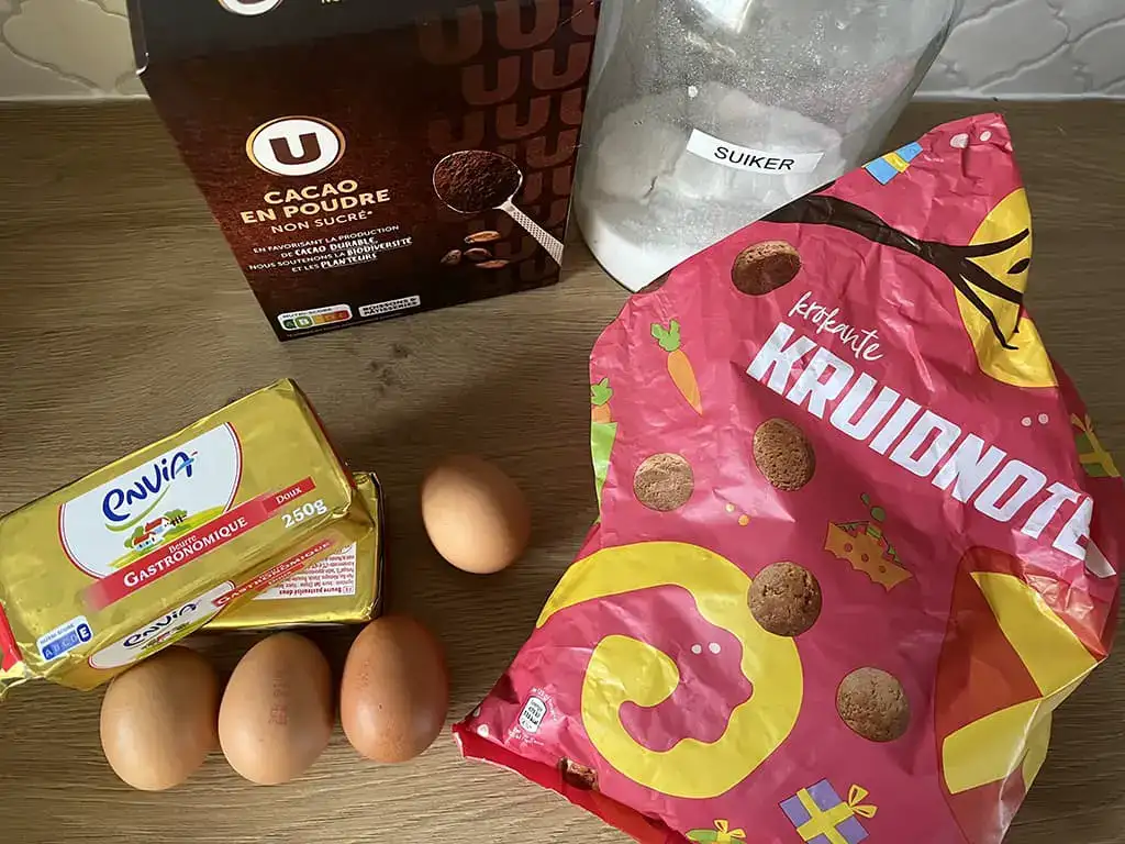 Dutch pepernoten fridge cake ingredients