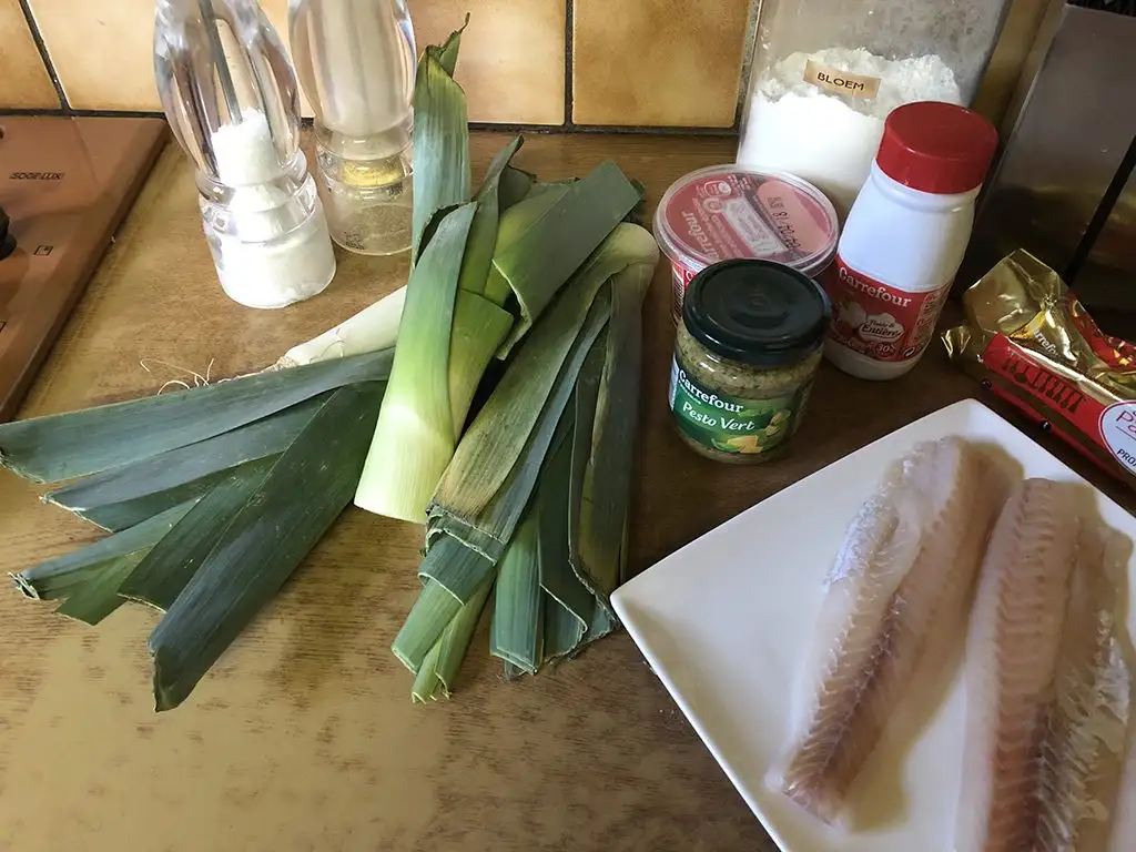 Tagliatelle with creamy pesto leeks and cod ingredients
