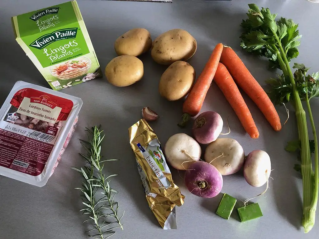 Summer white bean soup ingredients