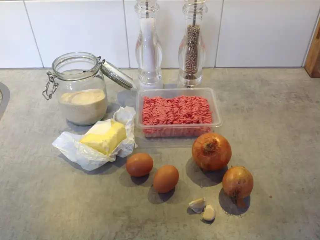 Dutch meatballs with mashed potatoes ingredients