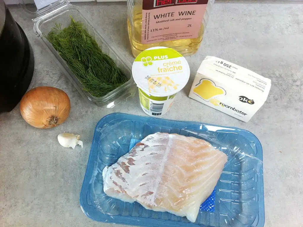 Creamy white wine and dill sauce ingredients