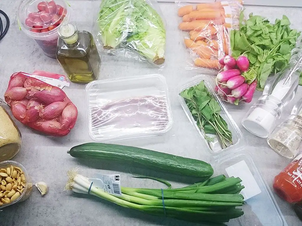 Spicy beef salad ingredients