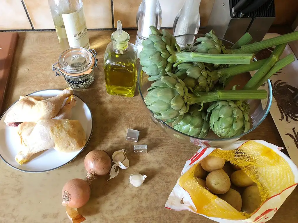 Oven-roasted artichoke, chicken and potatoes ingredients
