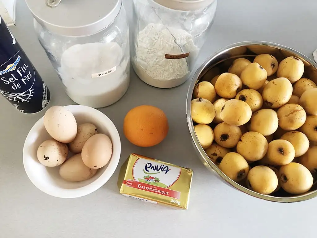 Medlar tart ingredients