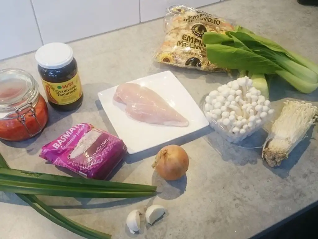 Shimeji, enoki and chicken stir fry with pandan rice ingredients