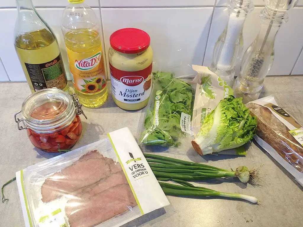 Roast beef salad with mustard dressing ingredients