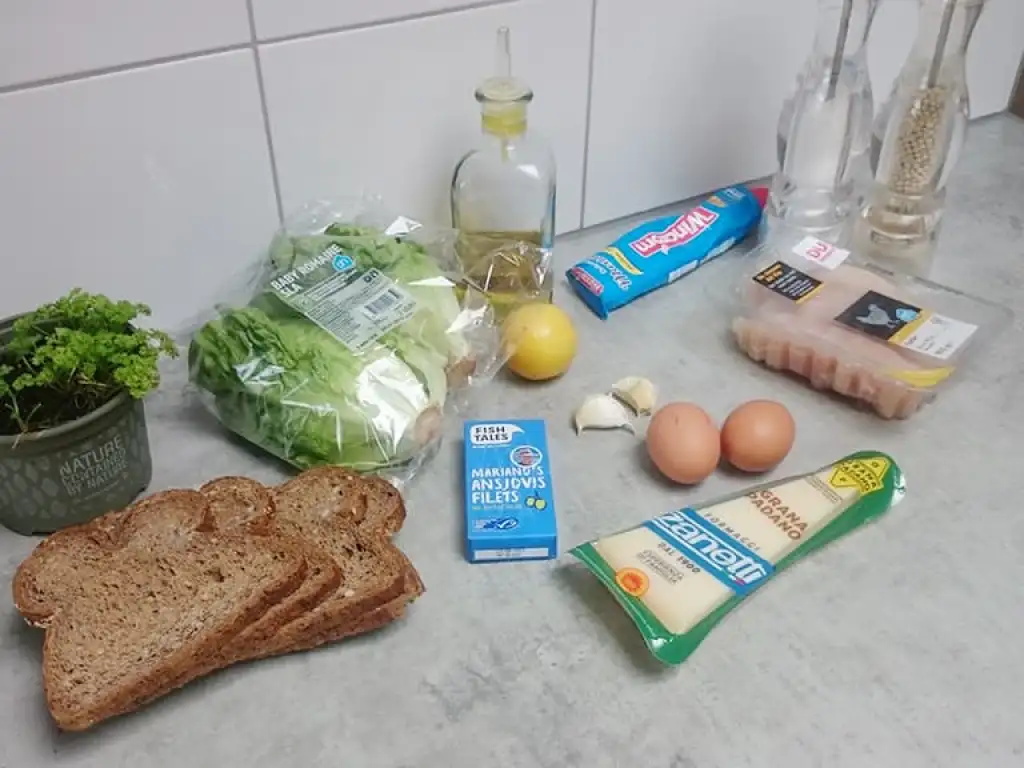 Classic caesar salad ingredients
