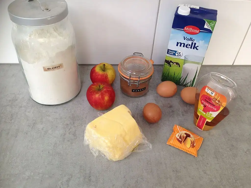 Apple and cinnamon madeleines ingredients