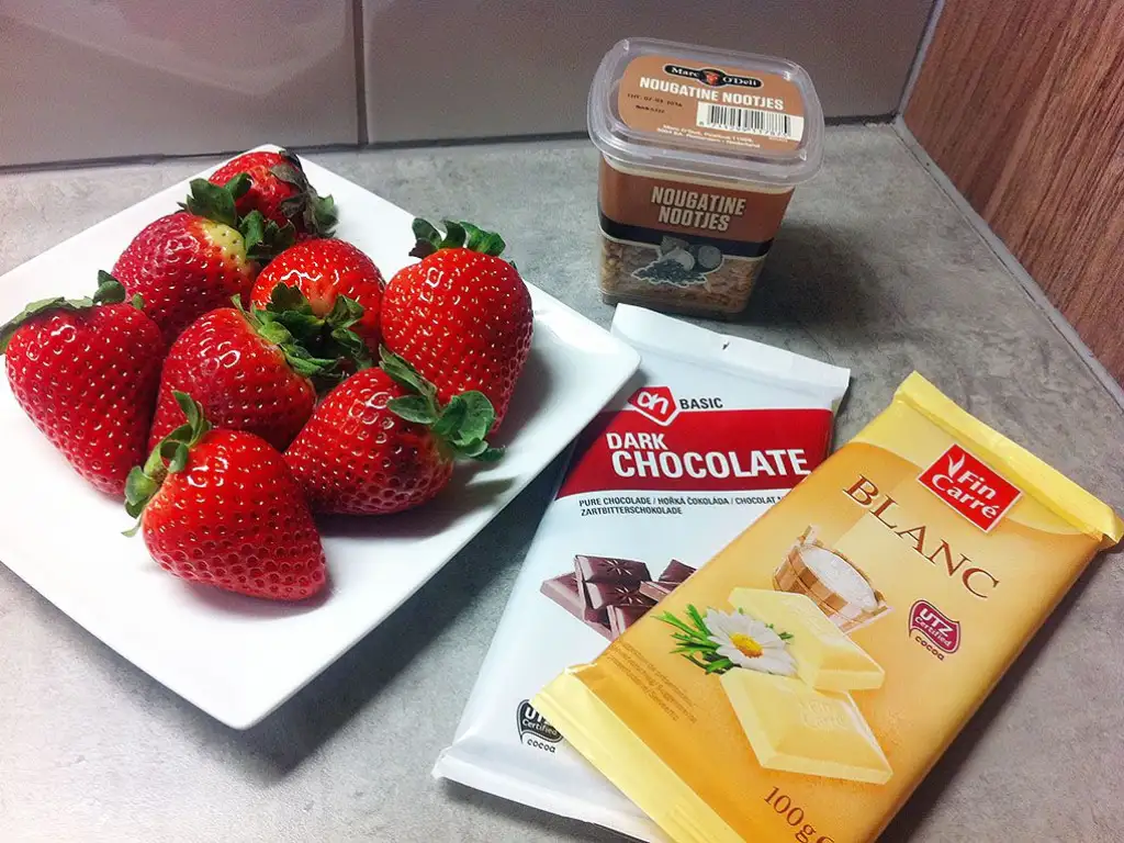 Chocolate dipped swizzled strawberries ingredients