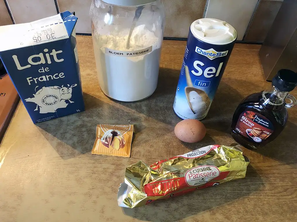 Maple pancakes ingredients