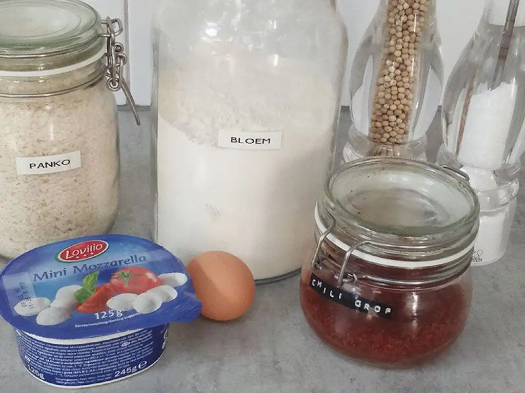 Fried mini mozzarella balls ingredients