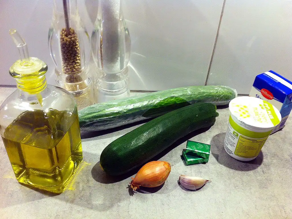 Cream of zucchini and cucumber soup ingredients