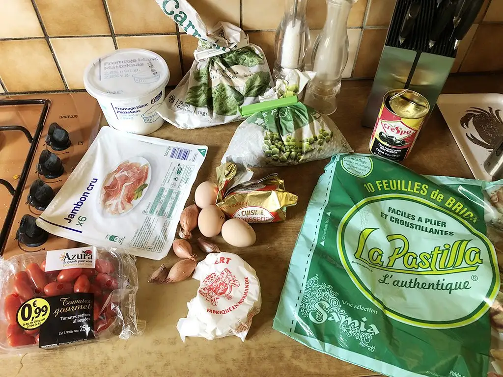 Crunchy quark and spinach pie ingredients