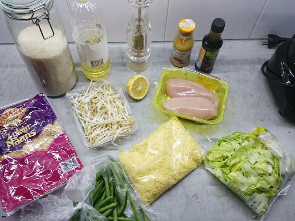 Sweet and sour chicken with naan bread ingredients
