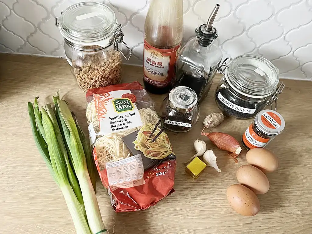 Chinese noodle soup ingredients