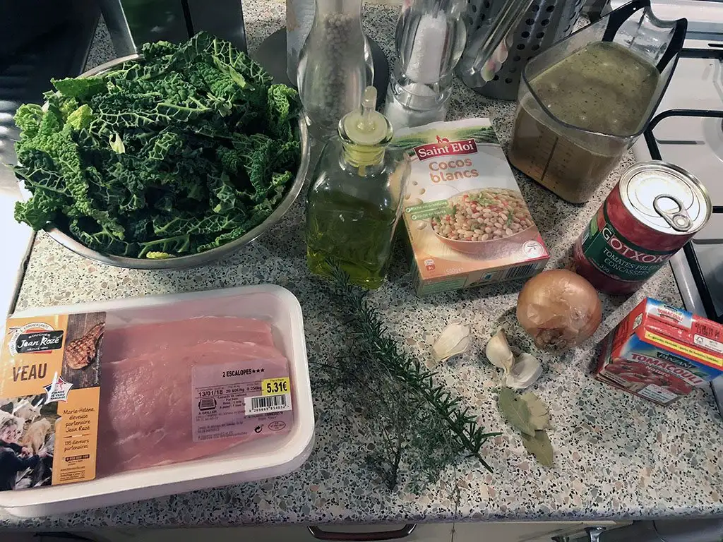 White bean stew with grilled veal ingredients