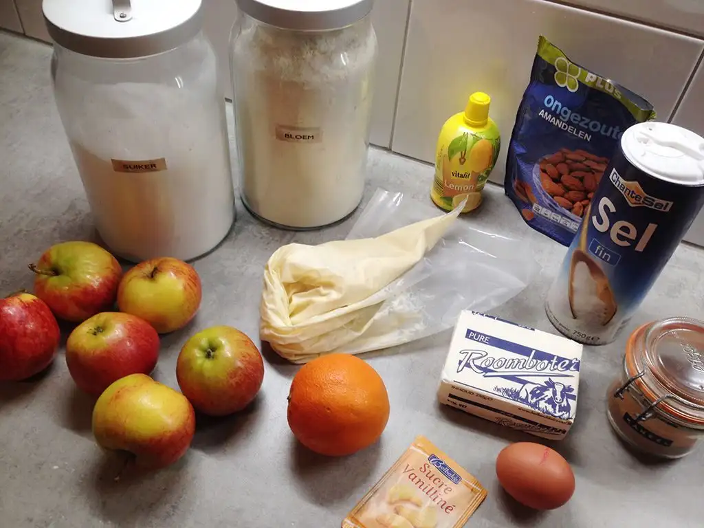 Apple crumble pie ingredients