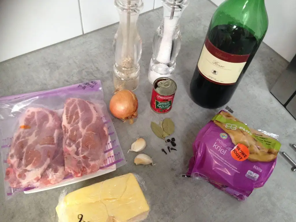 Braised pork shoulder ingredients