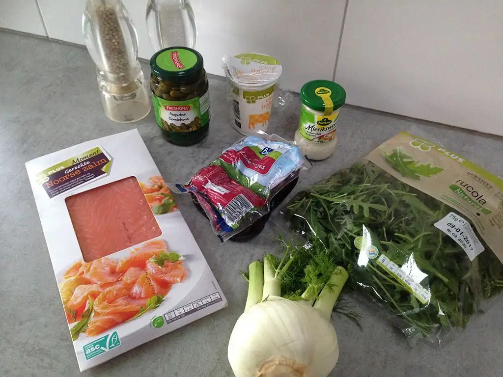 Smoked salmon salad with horseradish crème fraîche ingredients