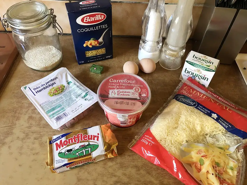 Macaroni and boursin gratin ingredients