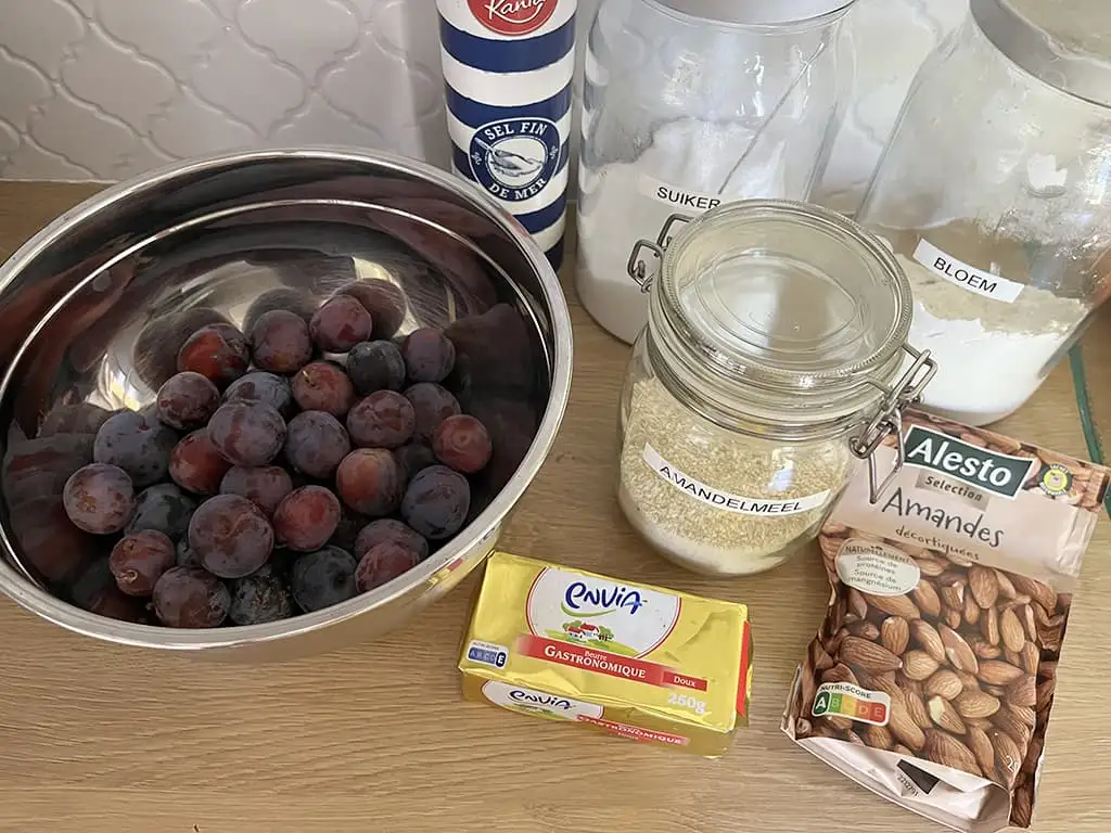 Plum crumble ingredients