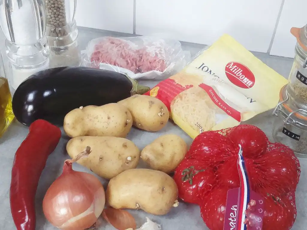 Eggplant lasagna ingredients