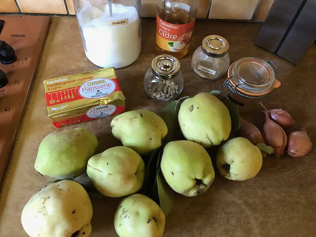 Quince chutney ingredients