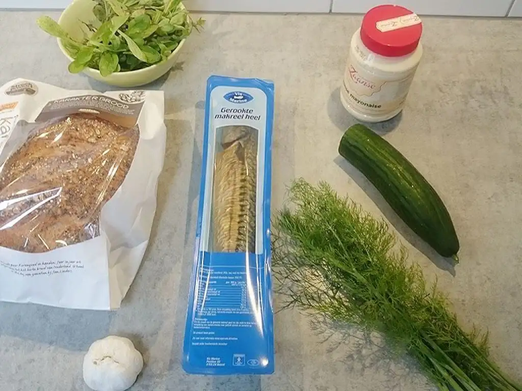 Smoked mackerel and dill sandwich ingredients