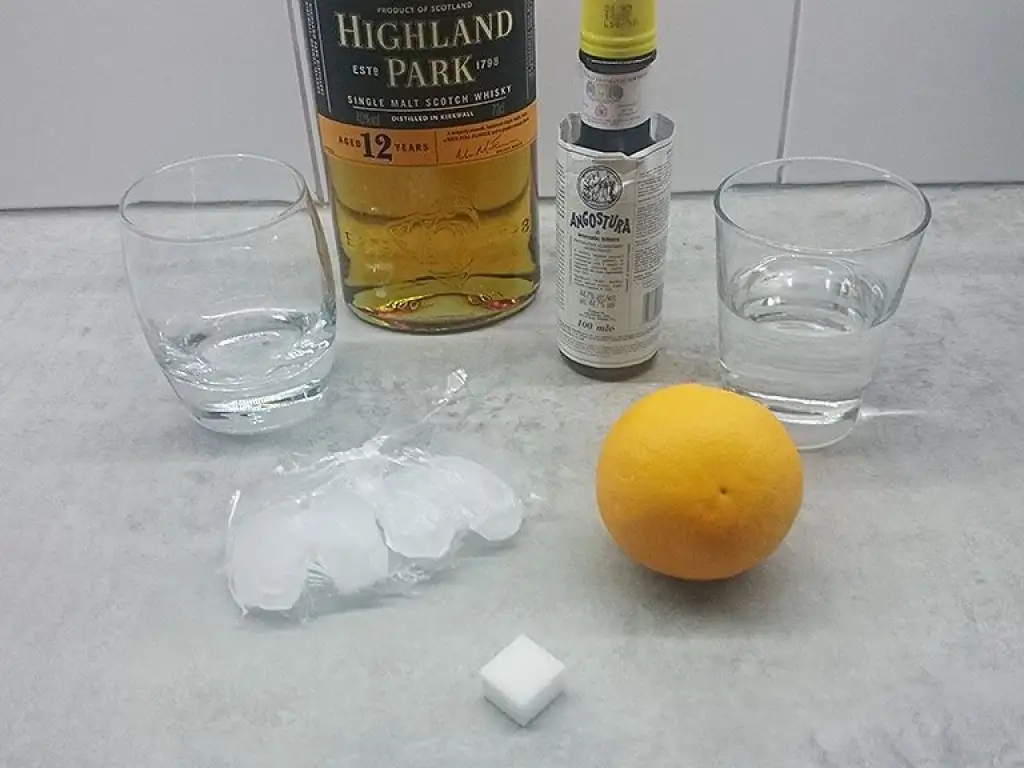 Old Fashioned whiskey drink ingredients