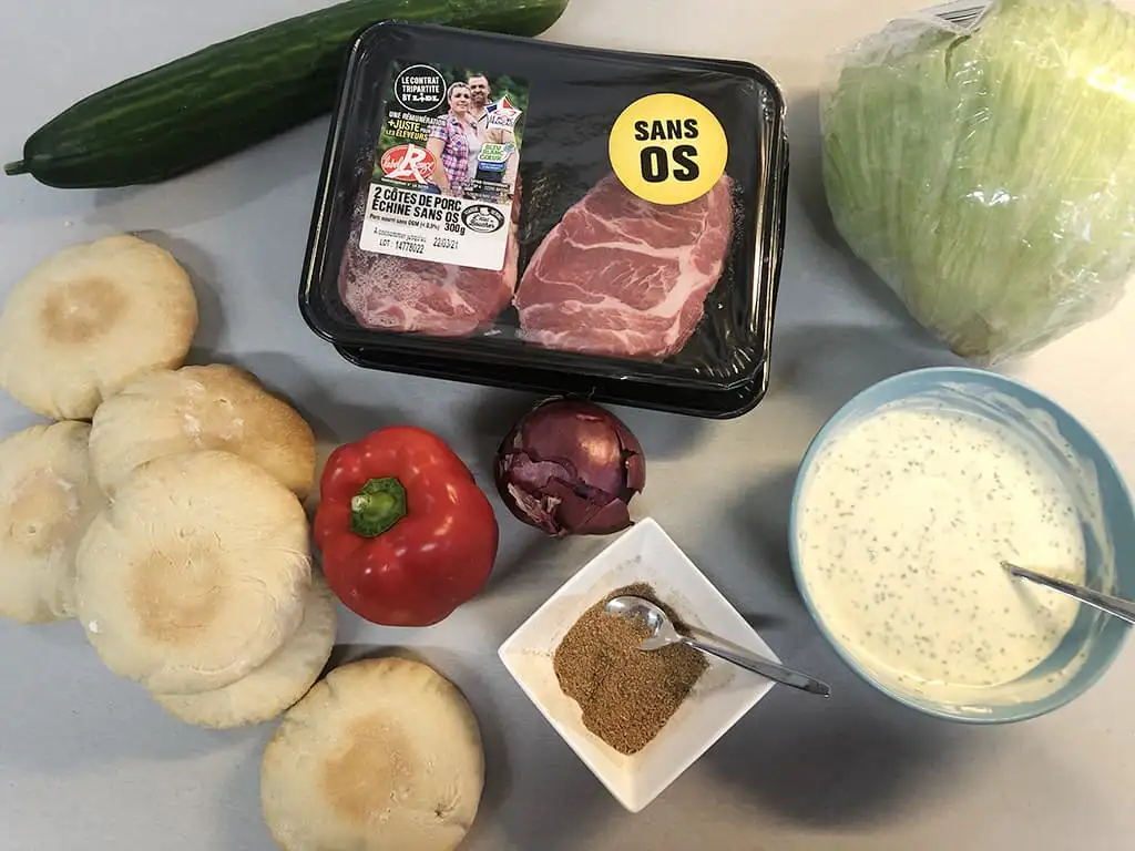 Shawarma sandwich ingredients