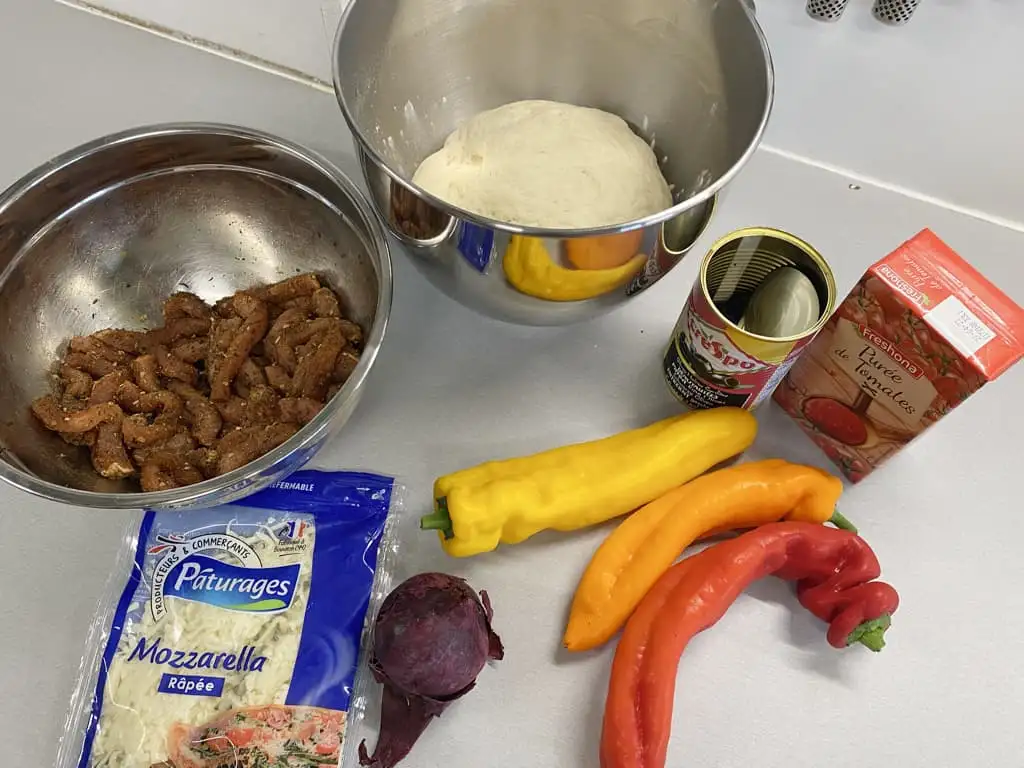 Doner kebab pizza ingredients