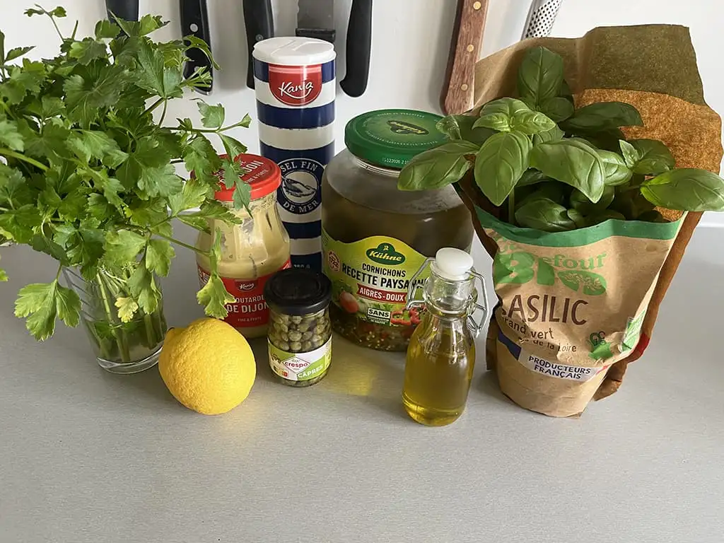Salsa verde ingredients