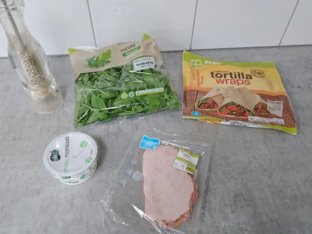 Super fast tortilla roll-ups with chicken ingredients