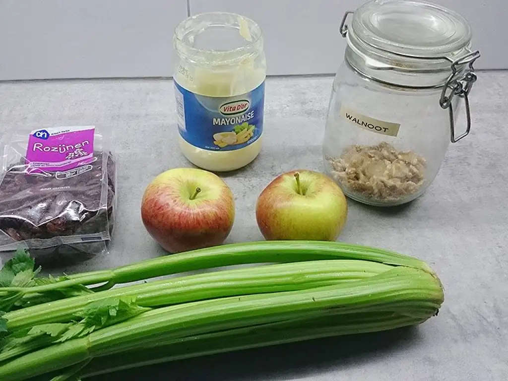 Crunchy apple salad ingredients