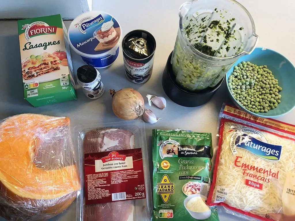 Pumpkin, ham and pesto lasagne ingredients