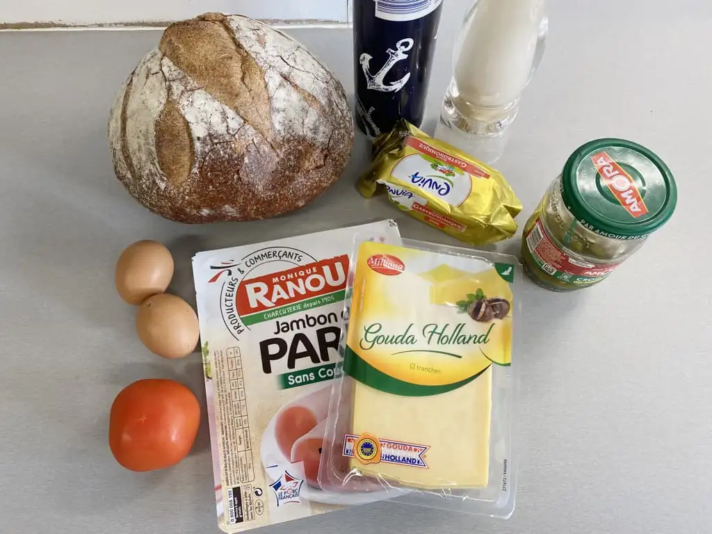 Strammer max (German open sandwich) ingredients