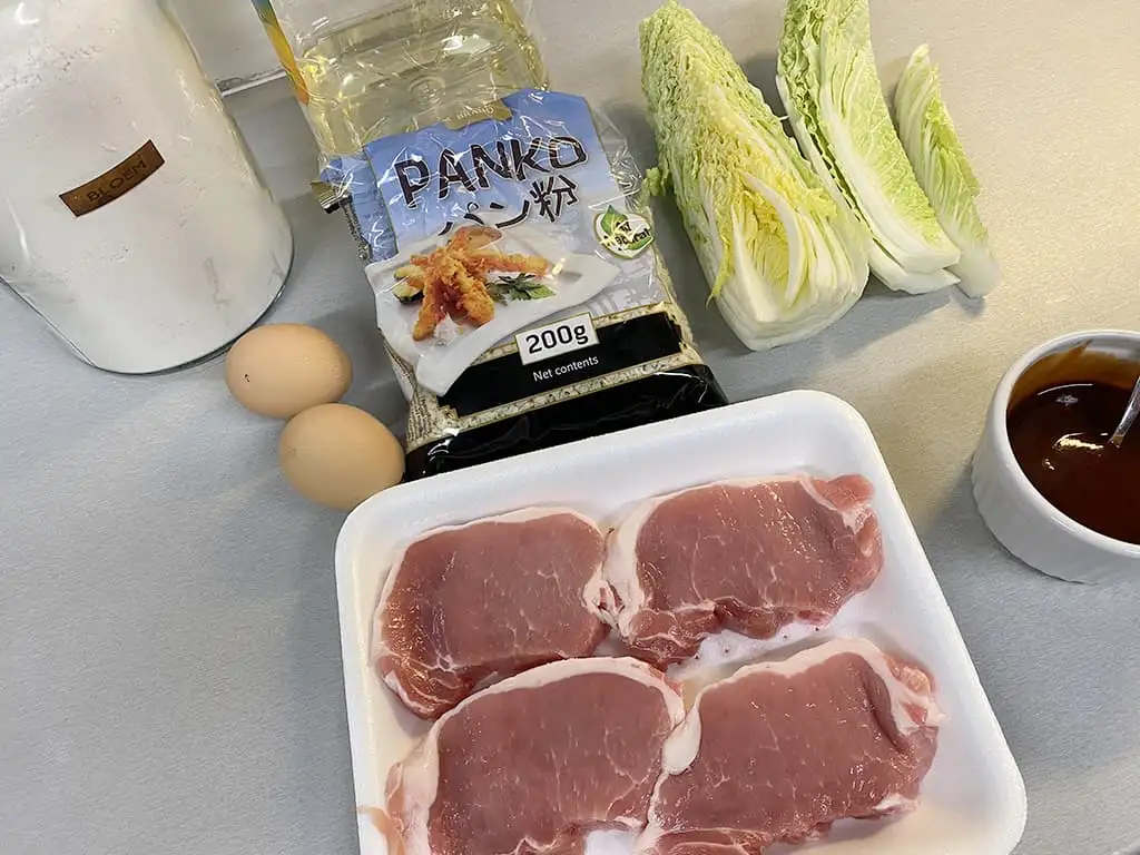 Tonkatsu (Japanese schnitzel) ingredients