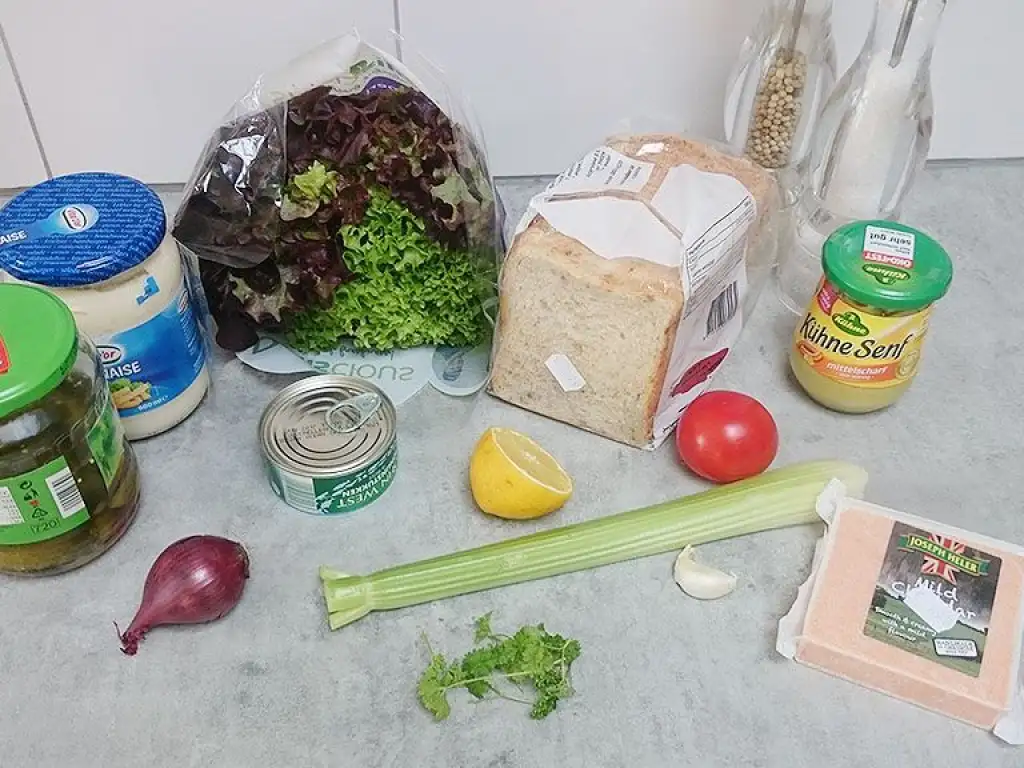 Tuna melt sandwich ingredients