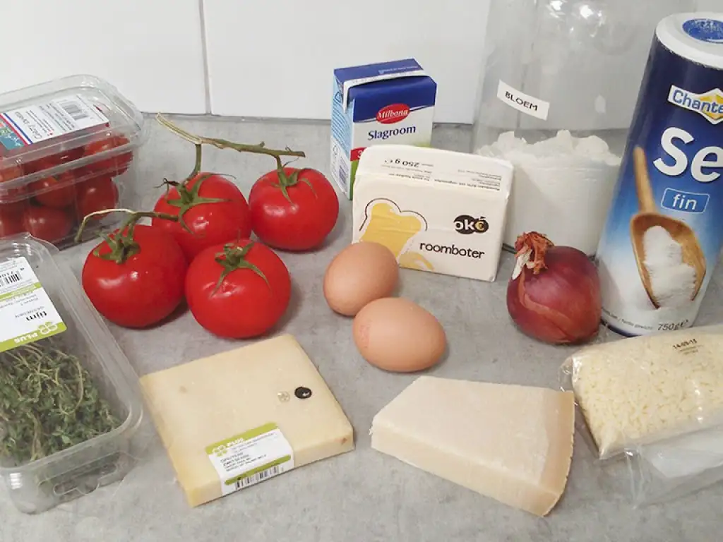 Tomato pie ingredients