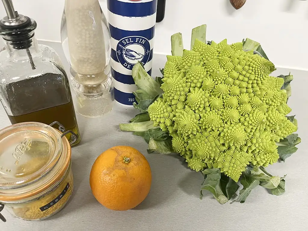 Roasted Romanesco ingredients